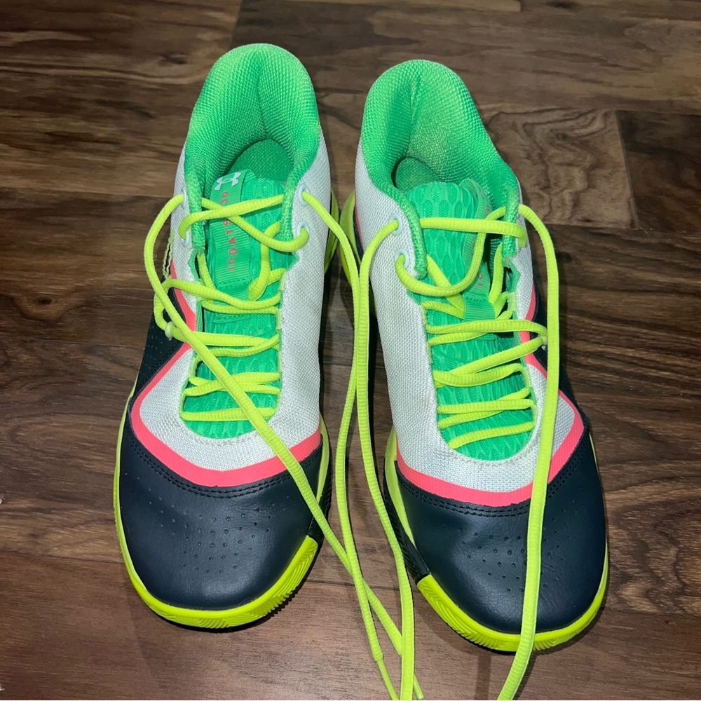 Steph Curry x Under Armor Basketball Sneakers - M8.5 W10